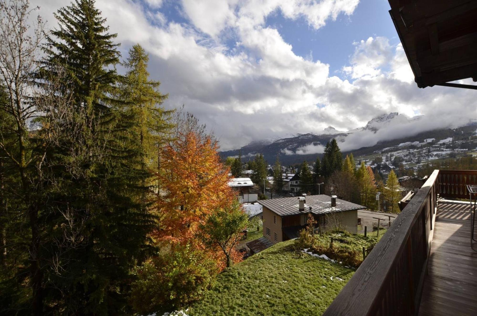 One Bedroom Apartment On The Promenade Cortina d'Ampezzo Exterior photo